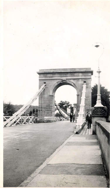 145.jpg