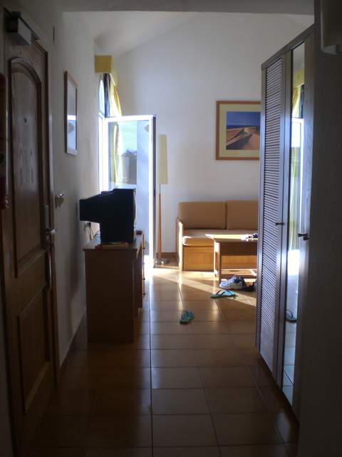 Hallway/entrance