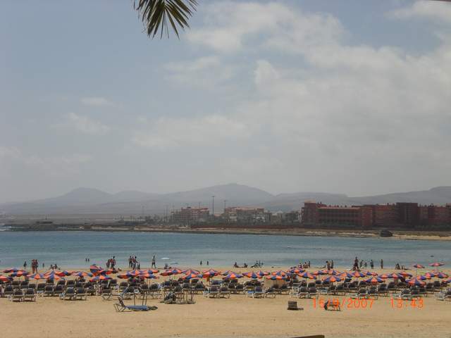 The beach by the cafe