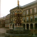 Sinterklaas - Den Haag Fountain.jpg