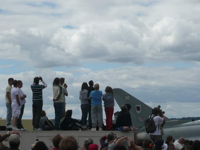 Plane watchers