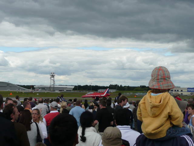Red Arrows Landing