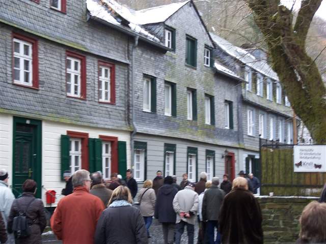 2008 113