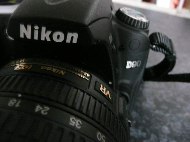 Nikon D90