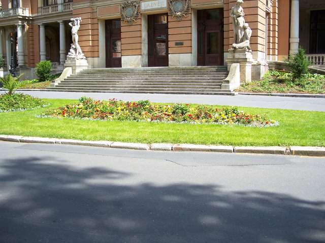 100_4345