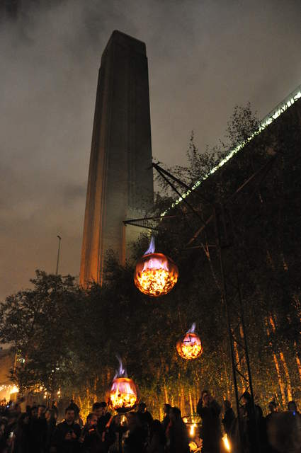 Tate Modern Great balls of fire