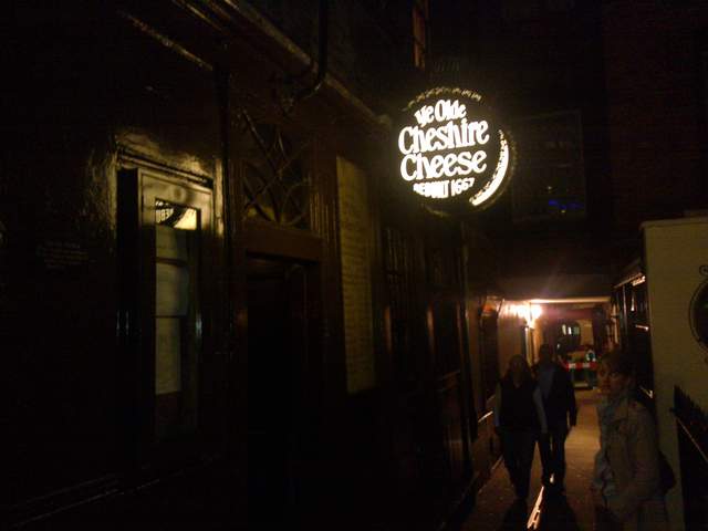 Pub #3. Ye olde cheshire cheese. We give it 4*