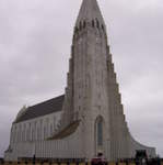 The front of Hallgrimskirkja Church