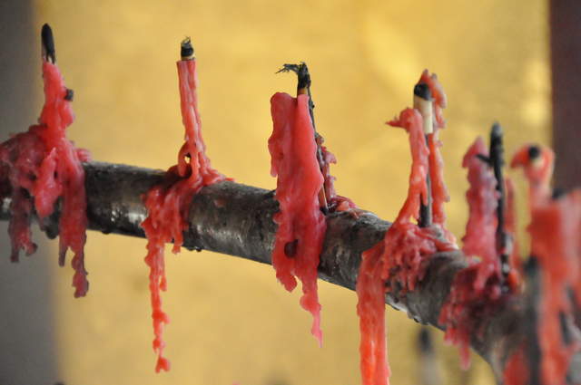 Candles outside the Bao'en Temple