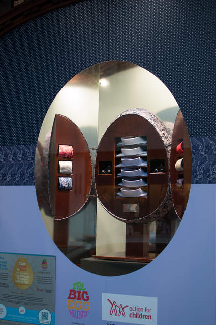 The Gentleman's Egg Trunk