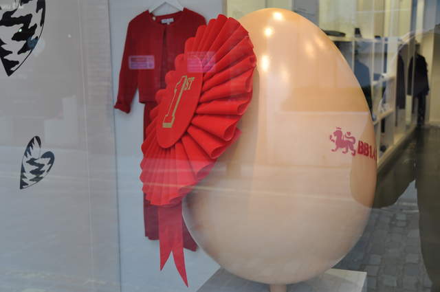 011 - Eggstistentialism