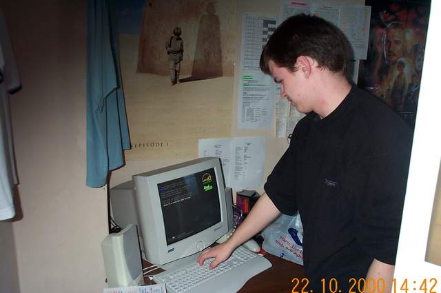 Robert Reardon fixing Ian's computer