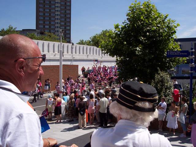 100_0911.JPG
The Homecoming parade