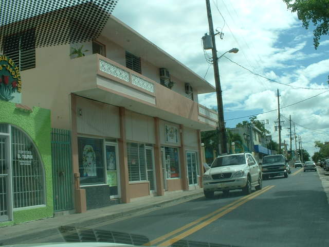 On our way to the Bacardi Distillery