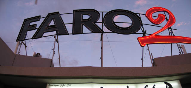 Faro 2 sign