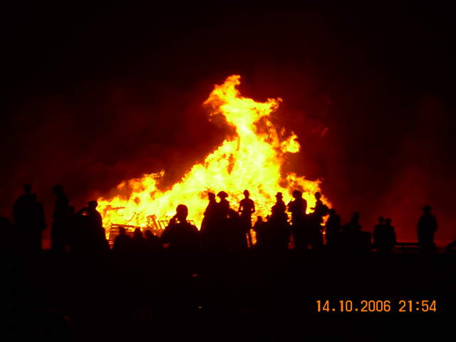 Bonfire2006 028.jpg