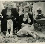 (LtR) Daisy Miller, Margerie Joan Mason, Mick Miller - 1950-1951