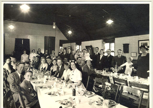 Fred and Pat Warnes wedding reception