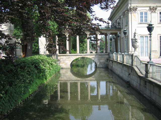 Pałac Na Wodzie (Palace on the Water)