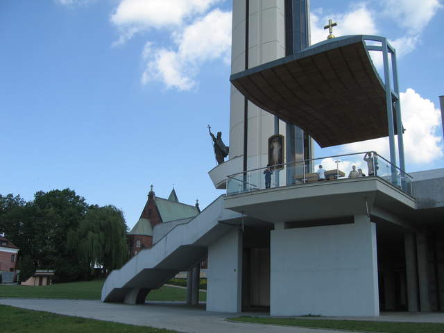 The Garden Altar