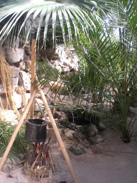 Camp display thing