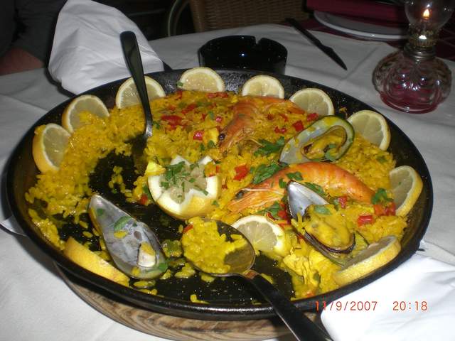 Mmmmm paella!!