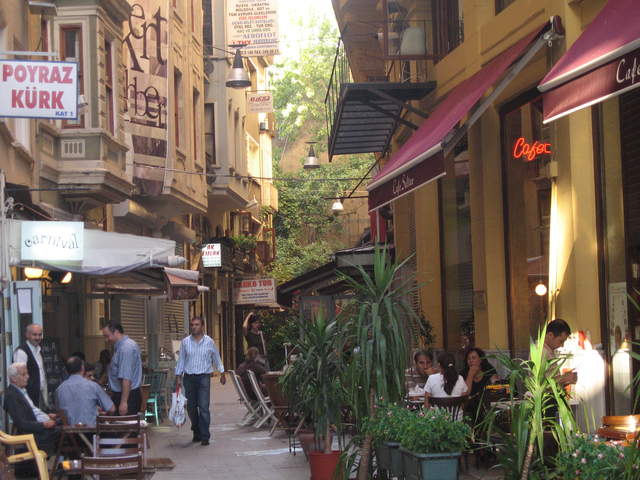Cafés around Taxsim