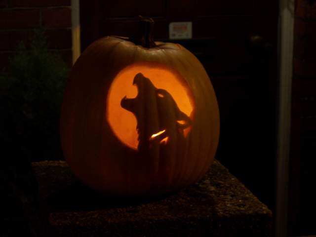 Howling Wolf Pumpkin