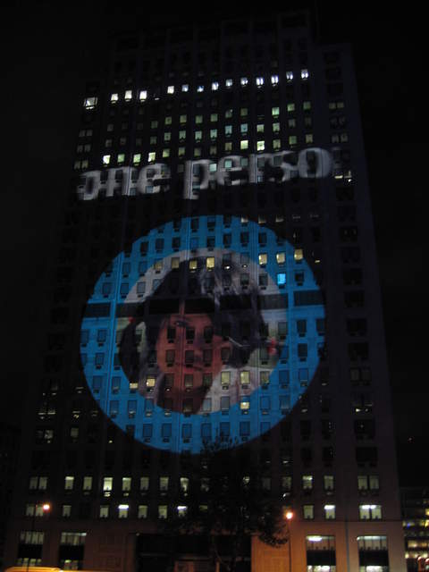 Diabetes Day project onto the Shell Building