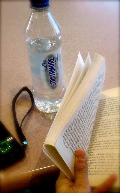 Schiphol - Waiting.jpg