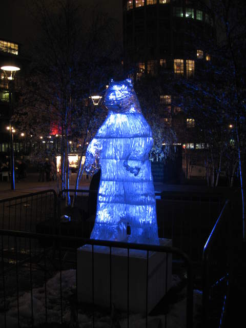 Grizzly Ice Sculpture