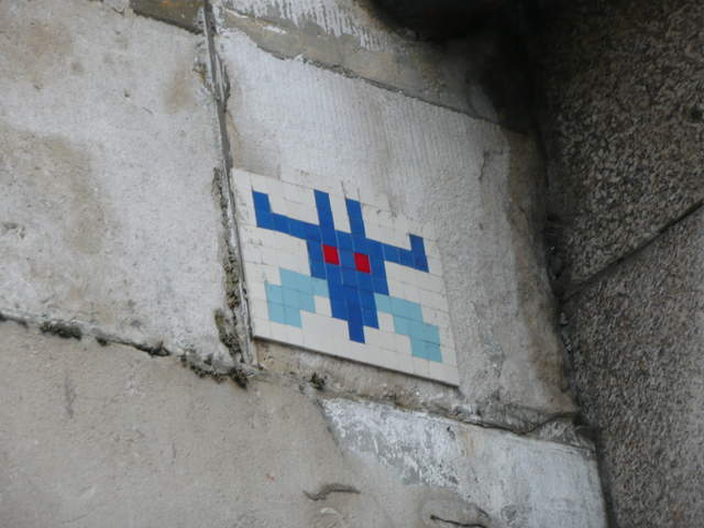 Space Invader under Westminster bridge