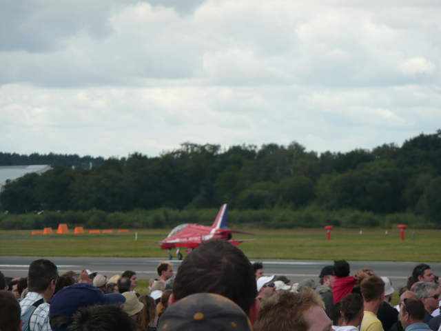 Red Arrows Landing