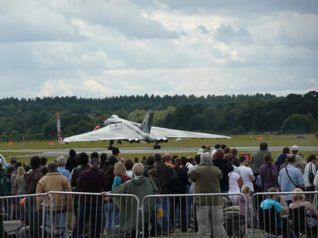 Avro Vulcan B-2