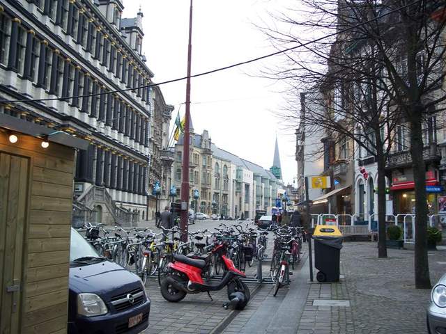 2008 009