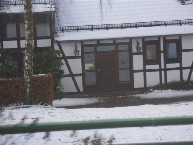 2008 086