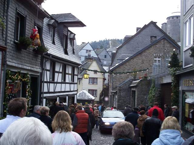 2008 093