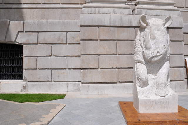 The (unfinished?) stones appearing outside St Paul's