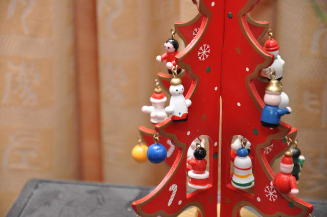 Mini wooden tree