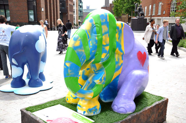 Bonus Elephant #4 - Took the plinth from Elephant Outside the Room