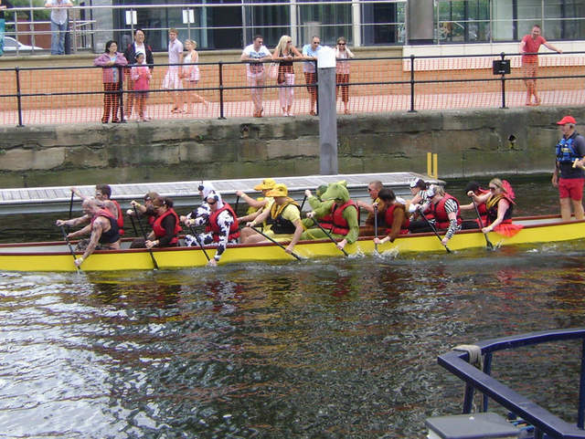 Dragon boat 5.jpg