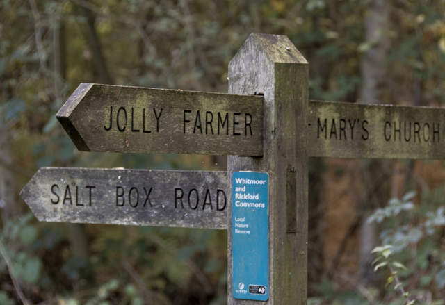 This way to the Jolly Farmer